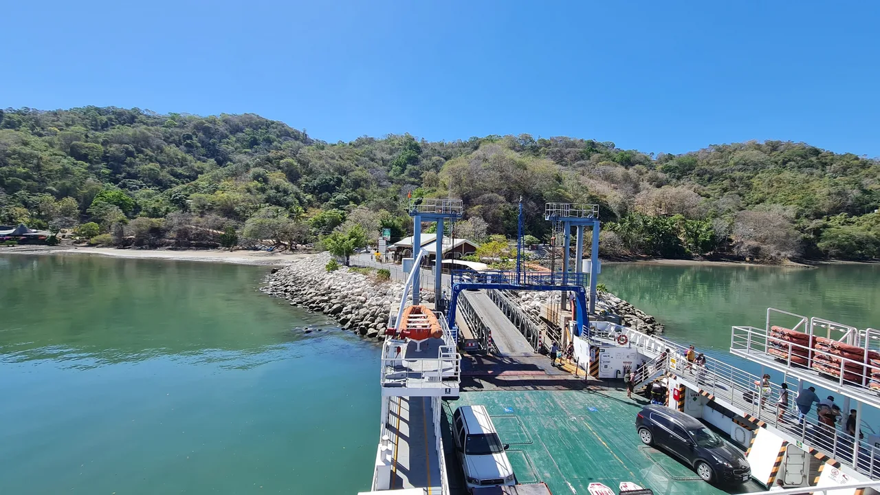 Boats and blue water · Costa Rica sportfishing